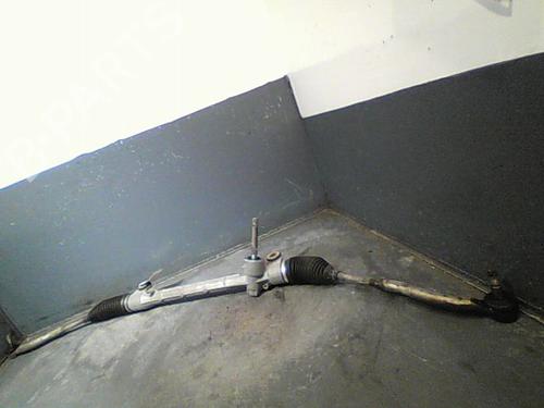 Used Steering rack TOYOTA YARIS (_P9_) 1.4 D-4D (NLP90_, NLP90R) (90 hp) 11210671