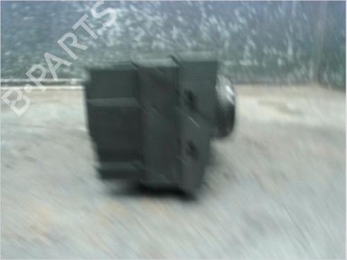 Used Headlight switch OPEL SIGNUM Hatchback (Z03) 1.9 CDTI (F48) (150 hp) 23113844