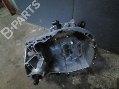 Getriebe für RENAULT CLIO II (BB_, CB_) 1.4 16V (B/CB0P, BB13) (98 hp) 10759665