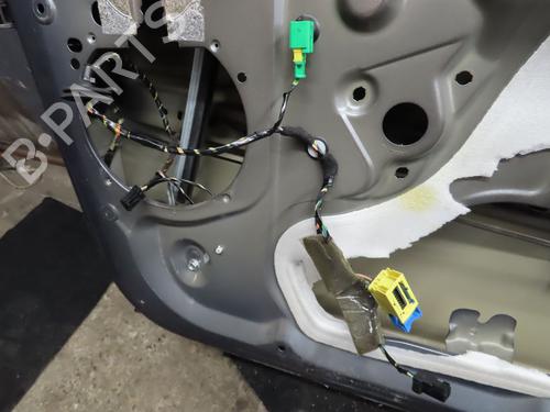 right-front-door-citroen-c4-i-lc_-2004-2005-2006-2007-2008-2009-2010-2011-2012-2013-2014-23114997 main image