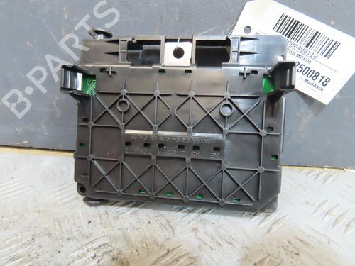 Sikringsdose PEUGEOT PARTNER MPV (5_, G_) 1.9 D (69 hp) 29963413