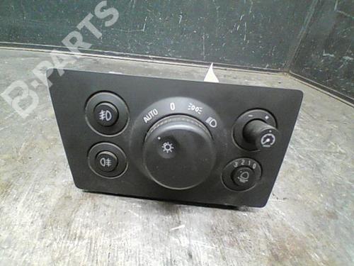 Used Headlight switch OPEL ZAFIRA / ZAFIRA FAMILY B (A05) 1.7 CDTI (M75) (125 hp) 10762370