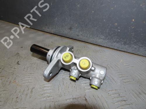 Maître-cylindre Maître-cylindre TOYOTA HILUX VIII Pickup (_N1_) 2.8 TD 4WD (GUN126) (204 hp) 36510696 36510696