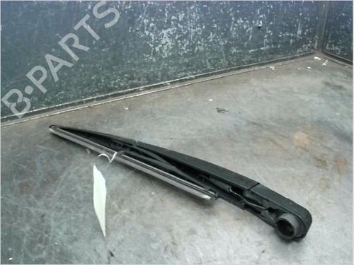 Used Rear windshield wiper arm Rear windshield wiper arm RENAULT CLIO III Grandtour (KR0/1_) 1.6 16V (KR0B) (112 hp) 15047256 15047256