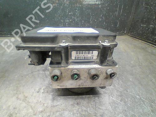 Used ABS pump RENAULT CLIO III (BR0/1, CR0/1) 1.5 dCi (BR17, CR17) (86 hp) 10760868