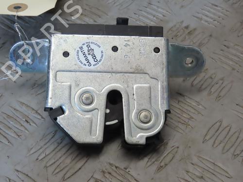 Used Tailgate lock OPEL CORSA E (X15) 1.4 (08, 68) (90 hp) 23116012