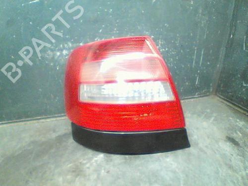 Venstre Baklys AUDI A4 B5 (8D2) 1.9 TDI (110 hp) 23116642