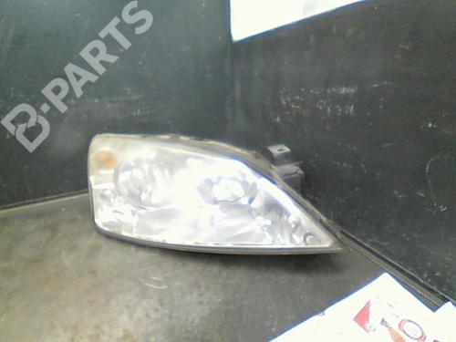 Used Right headlight FORD MONDEO III Saloon (B4Y) 2.0 16V TDDi / TDCi (115 hp) 10767982