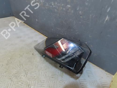 Venstre Baklys PEUGEOT 2008 II (UD_, US_, UY_, UJ_, UR_, UC_) e-2008 (UKZKXZ) (136 hp) 32223320