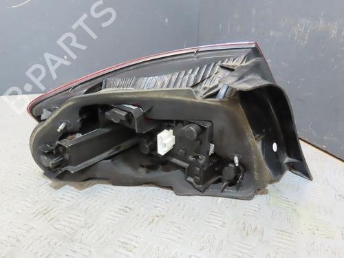 Used Right taillight PEUGEOT 407 (6D_) 2.0 HDi 135 (6DRHRH, 6DRHRE, 6DRHRG, 6DRHRJ) (136 hp) 24185862