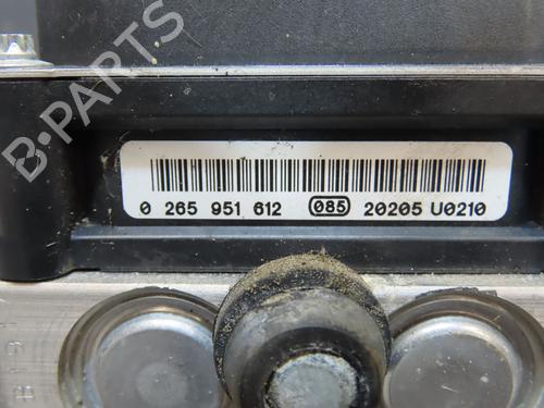 Used ABS pump CITROËN DS4 (NX_) 1.6 HDi 110 (112 hp) 32511309