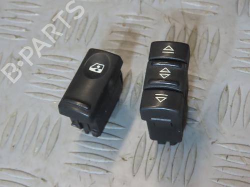 Used Left front window switch RENAULT 19 II (B/C53_) [1991-2001]  21135677