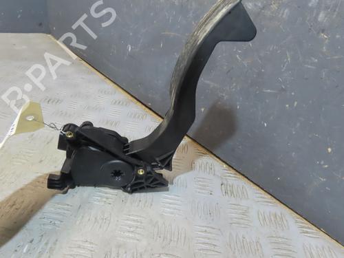 pedal-renault-twingo-iii-bcm_-bca_-2014-32485931 main image