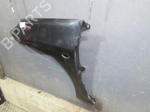 Used Left front fenders DACIA SANDERO 1.6 MPI 85 (BS03) (84 hp) 33007997