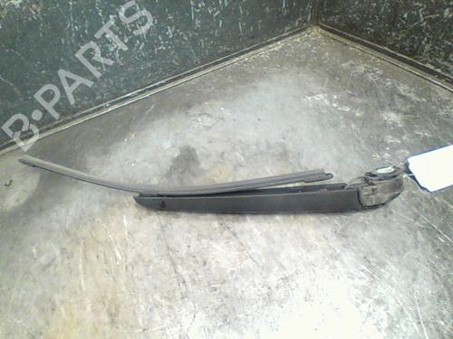Used Rear windshield wiper arm AUDI A1 (8X1, 8XK) 1.6 TDI (105 hp) 14873825