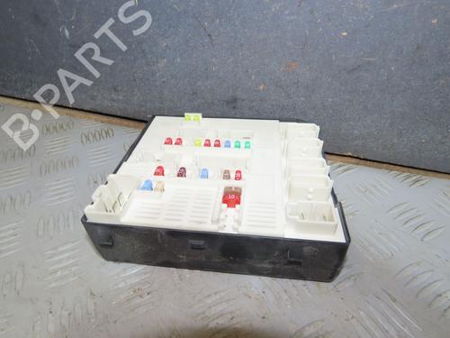 Fuse box RENAULT LAGUNA III (BT0/1) 1.5 dCi (BT00, BT0A, BT0T, BT1J) | BP38341556E1 - Image 3