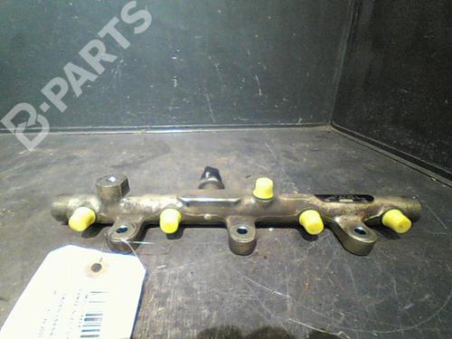 Used Injection rail CITROËN XSARA (N1) 2.0 HDi 90 (90 hp) 10758408