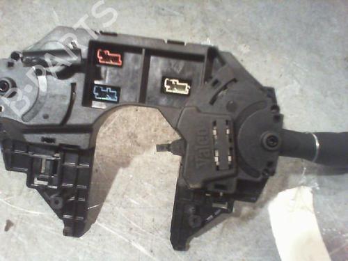 Used Steering column stalk CITROËN C4 Coupe (LA_) 1.6 HDi (109 hp) 23113641
