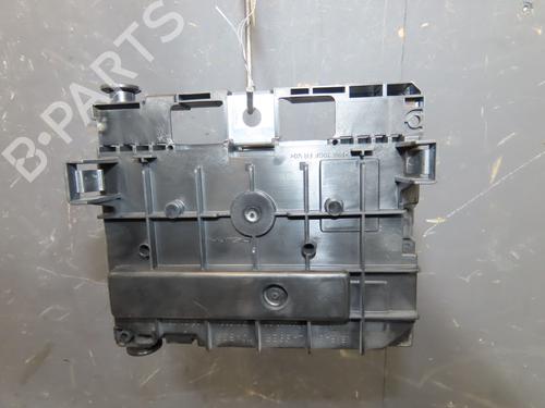 Used Fuse box PEUGEOT 3008 I MPV (0U_) 1.6 HDi (109 hp) 27665852