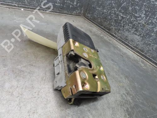 Used Front right lock PEUGEOT 306 Hatchback (7A, 7C, N3, N5) 1.9 D (69 hp) 23115391