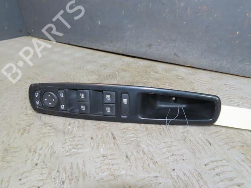 Used Left front window switch Left front window switch 37479546 37479546