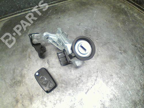 Used Ignition barrel FIAT GRANDE PUNTO (199_) 1.3 D Multijet (199.AXD11, 199.AXD1A, 199.AXD1B,... (90 hp) 10760169
