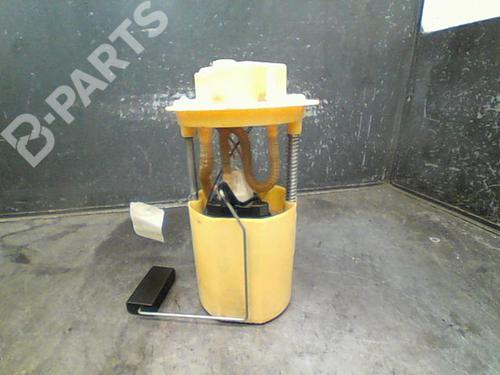 Used Fuel pump FIAT GRANDE PUNTO (199_) 1.3 D Multijet (199.AXD11, 199.AXD1A, 199.AXD1B,... (90 hp) 10757979