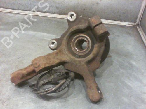 Used Right front steering knuckle RENAULT TWINGO II (CN0_) [2007-2026]  23112983