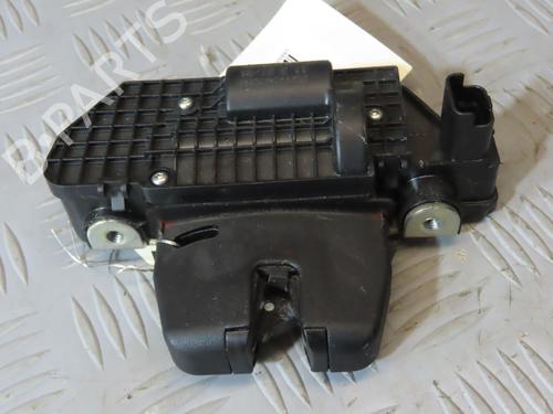 Used Tailgate lock RENAULT TWINGO I (C06_) 1.2 (C066, C068) (58 hp) 21226591