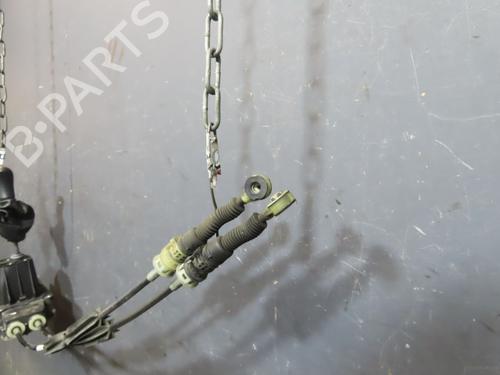 Used Gear lever DACIA SANDERO II TCe 90 (B8M1, B8MA, B8AC) (90 hp) 31747892