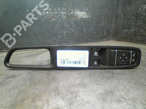 Used Left front window switch RENAULT CLIO IV (BH_) 1.5 dCi 75 (75 hp) 10766172