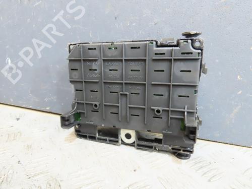 Used Fuse box PEUGEOT 307 (3A/C) 1.6 16V (109 hp) 28105711