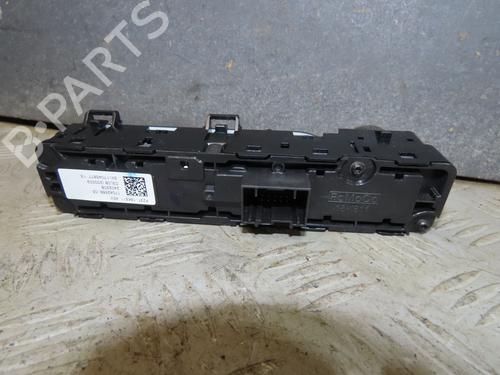 Used Climate control Climate control 37185736 37185736