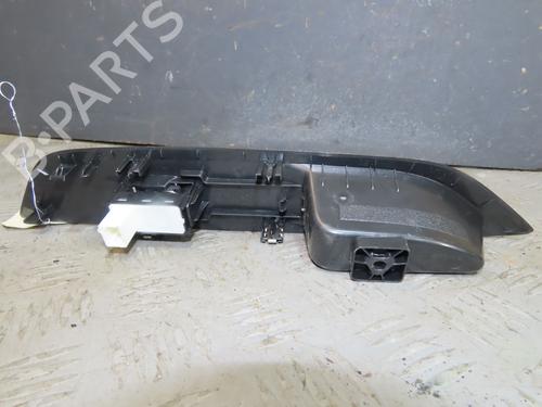 Used Switch Switch PEUGEOT 208 II (UB_, UP_, UW_, UJ_) 1.5 BlueHDI 100 (102 hp) 34229684 34229684
