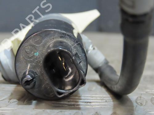 Used Washer pump VOLVO S90 II (234) D3 (150 hp) 31077264