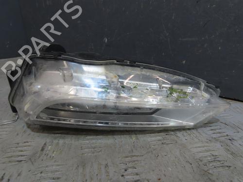 Right front fog light SEAT LEON (5F1) 1.5 TSI | BP30522260C31