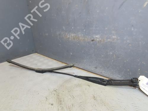front-windshield-wiper-arm-jeep-renegade-suv-bu-b1-bv-2014-36682224 main image