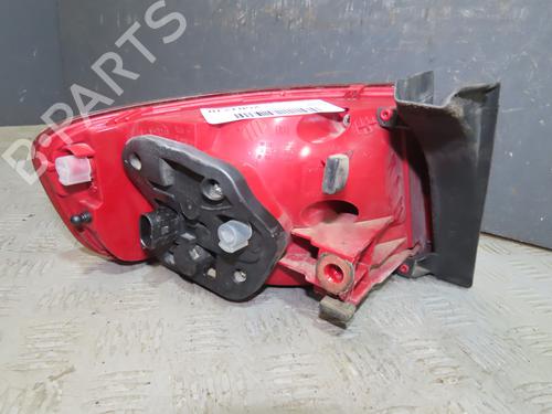 Højre baglygte AUDI A4 B8 (8K2) 2.0 TDI (136 hp) 32691142