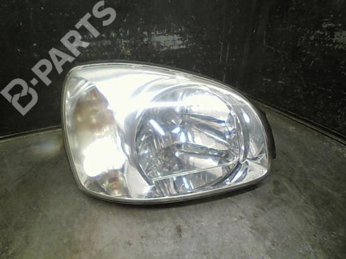 Used Right headlight HYUNDAI SANTA FÉ I (SM) 2.0 CRDi (113 hp) 10767963