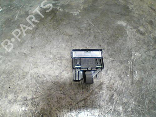 Used Left rear window switch MERCEDES-BENZ A-CLASS (W176) A 200 CDI (176.001) (136 hp) 11739044