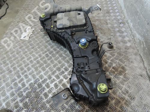 Used AdBlue tank CITROËN C4 Grand Picasso II (DA_, DE_) 1.6 BlueHDi 120 (120 hp) 31077181