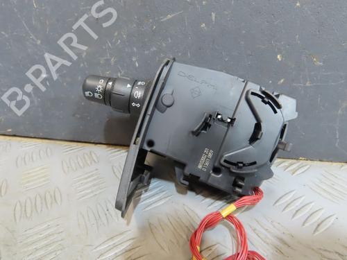 Commodo Essuie Glace / Phare RENAULT CLIO III (BR0/1, CR0/1) 1.5 dCi (75 hp) 32100352