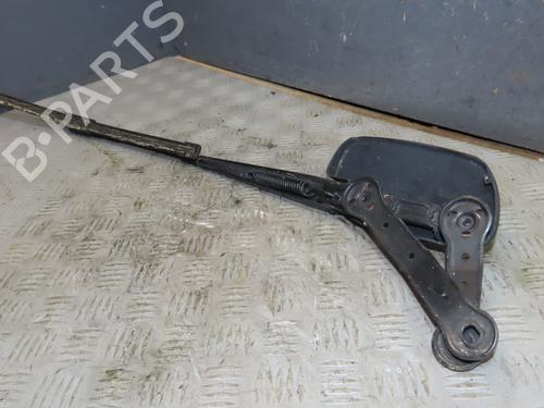 Used Front windshield wiper arm Front windshield wiper arm 38942590 38942590