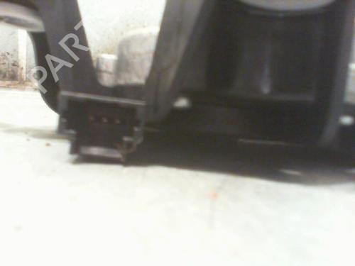 Used Rear wiper motor RENAULT MEGANE III Hatchback (BZ0/1_, B3_) 1.5 dCi (BZ09, BZ0D, BZ1W, BZ29, BZ14) (110 hp) 23116904