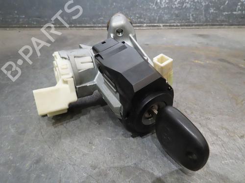 Used Ignition barrel TOYOTA YARIS (_P9_) 1.4 D-4D (NLP90_, NLP90R) (90 hp) 23112615
