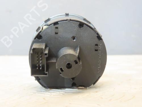 headlight-switch-vw-tiguan-5n_-20-tdi-5k0953502n9b9-2007-2008-2009-2010-2011-2012-2013-2014-2015-2016-2017-2018-21671906 main image