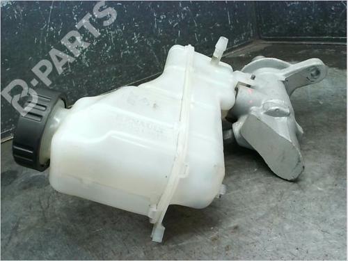 Brake master cylinder RENAULT MEGANE IV Hatchback (B9A/M/N_) 1.6 dCi 130 (B9A4) | BP11098531M77 
