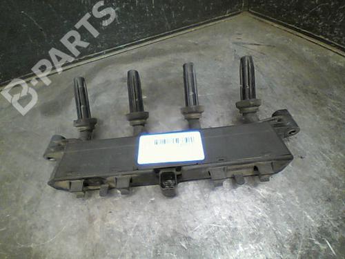 Used Ignition coil PEUGEOT 206 Hatchback (2A/C) 1.4 i (75 hp) 10758535