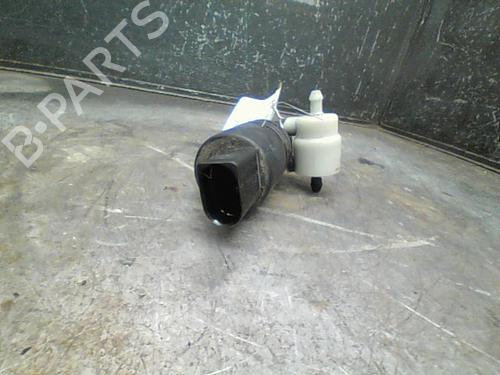 Used Washer pump MERCEDES-BENZ B-CLASS Sports Tourer (W245) B 180 CDI (245.207) (109 hp) 15047276