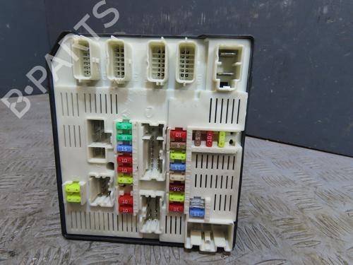 Used Fuse box RENAULT MEGANE III Hatchback (BZ0/1_, B3_) 1.5 dCi (BZ09, BZ0D, BZ1W, BZ29, BZ14) (110 hp) 27665853